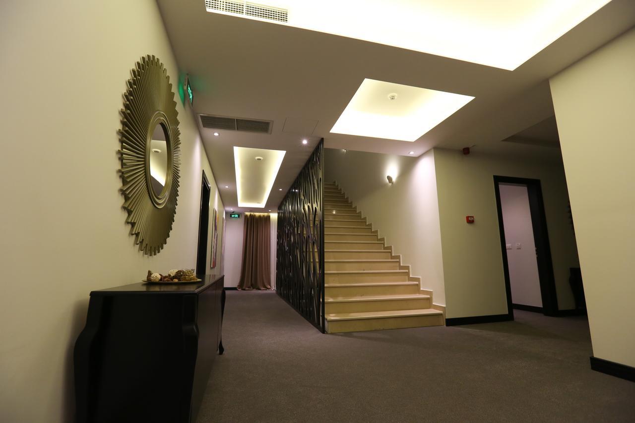 Hotel Delta Premium Jube Kültér fotó